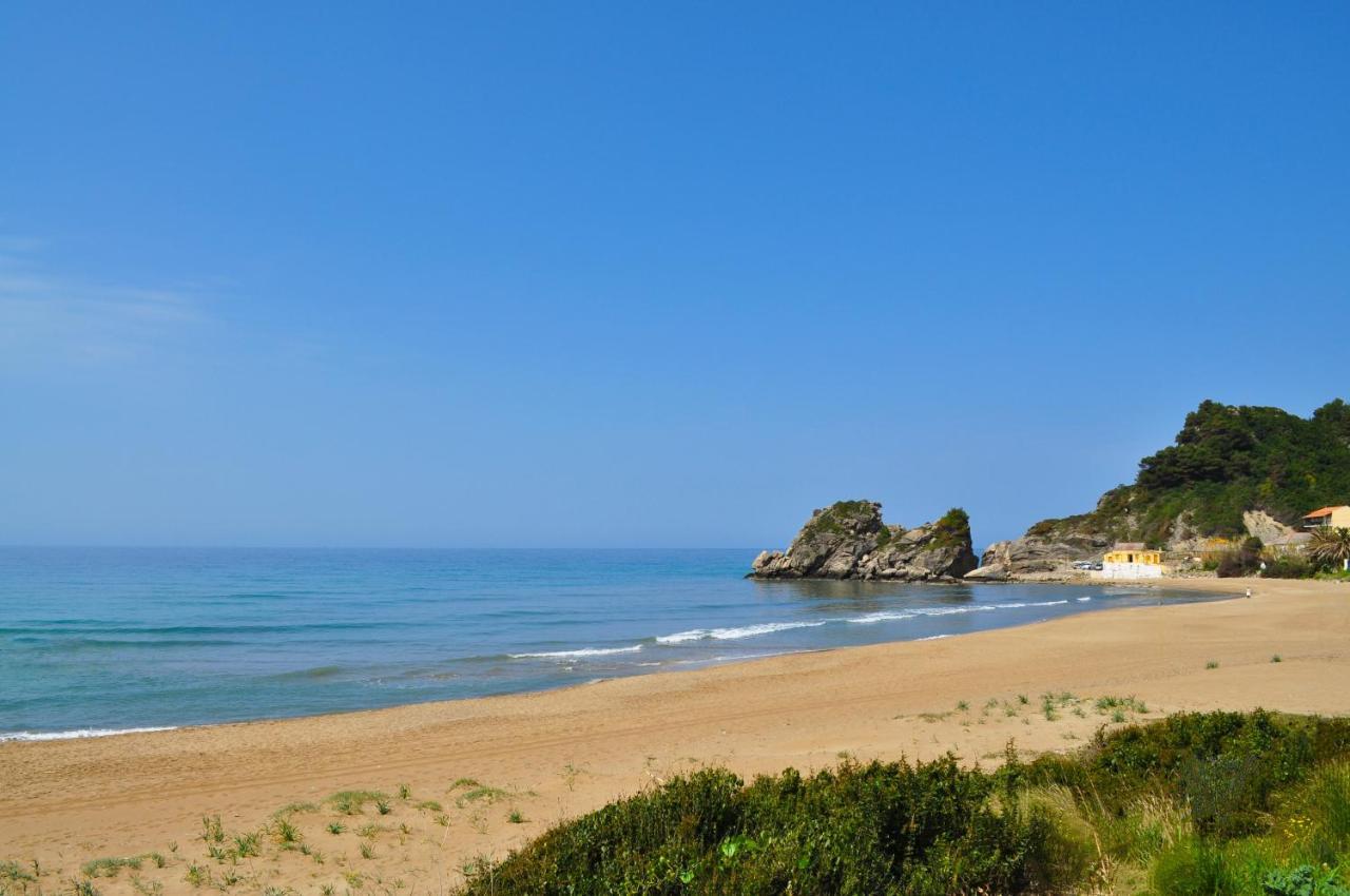Luxury Loft Apartment With Pool - Pelekas Beach, Corfu Exterior foto